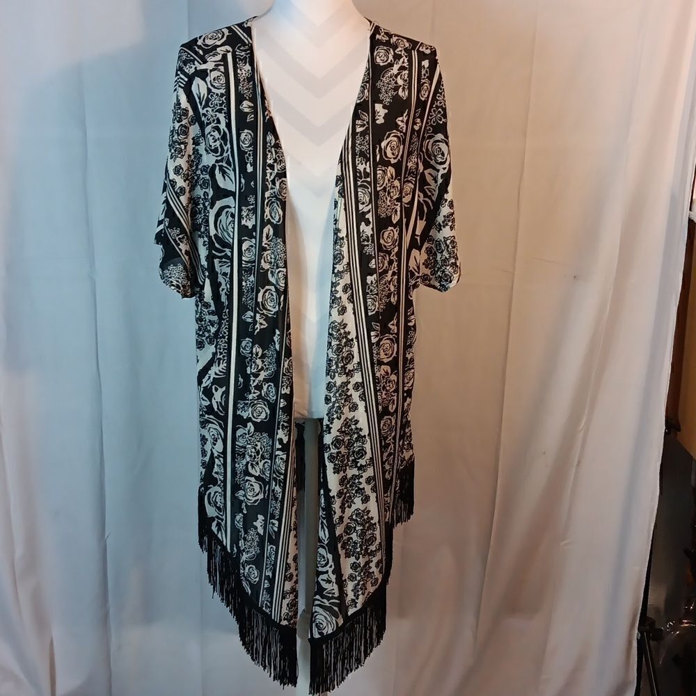 Siren Lily Floral w/Fringe Kimono